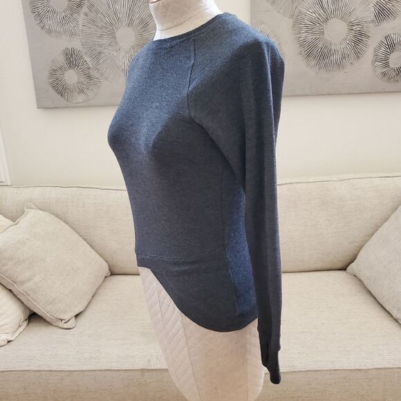 Danskin Criss Cross Tunic Shirt Sweatshirt - size Large in Gray. - Picture 7 of 13